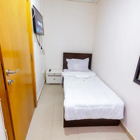 Small Budget Rooms For 'Girls' Only In Dubai, Marina Exterior photo
