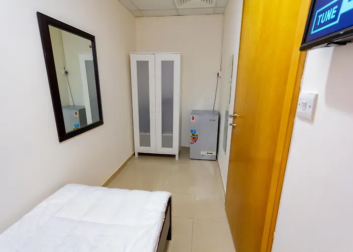Small Budget Rooms For \'Girls\' Only In Dubai, Marina