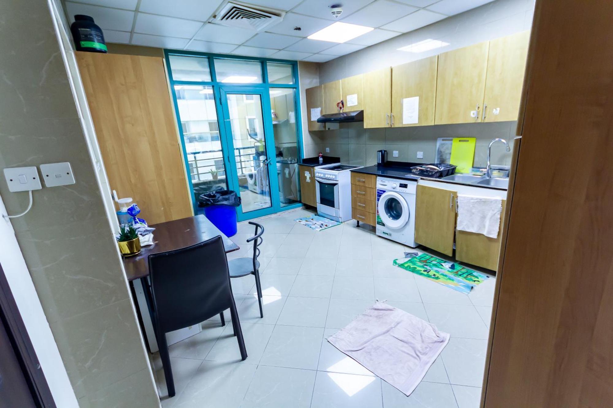 Small Budget For 'girls' Only In Dubai, Marina Homestay *