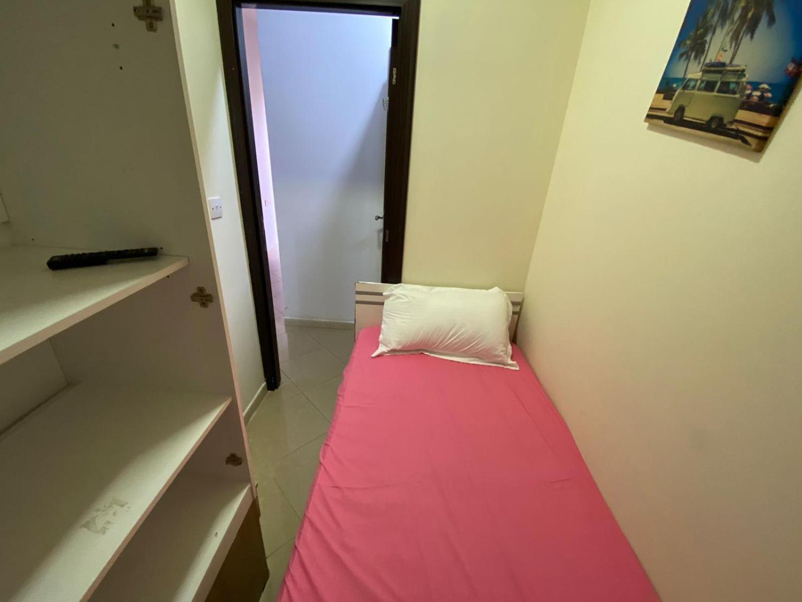 Homestay Small Budget For 'girls' Only In Dubai, Marina Dubai